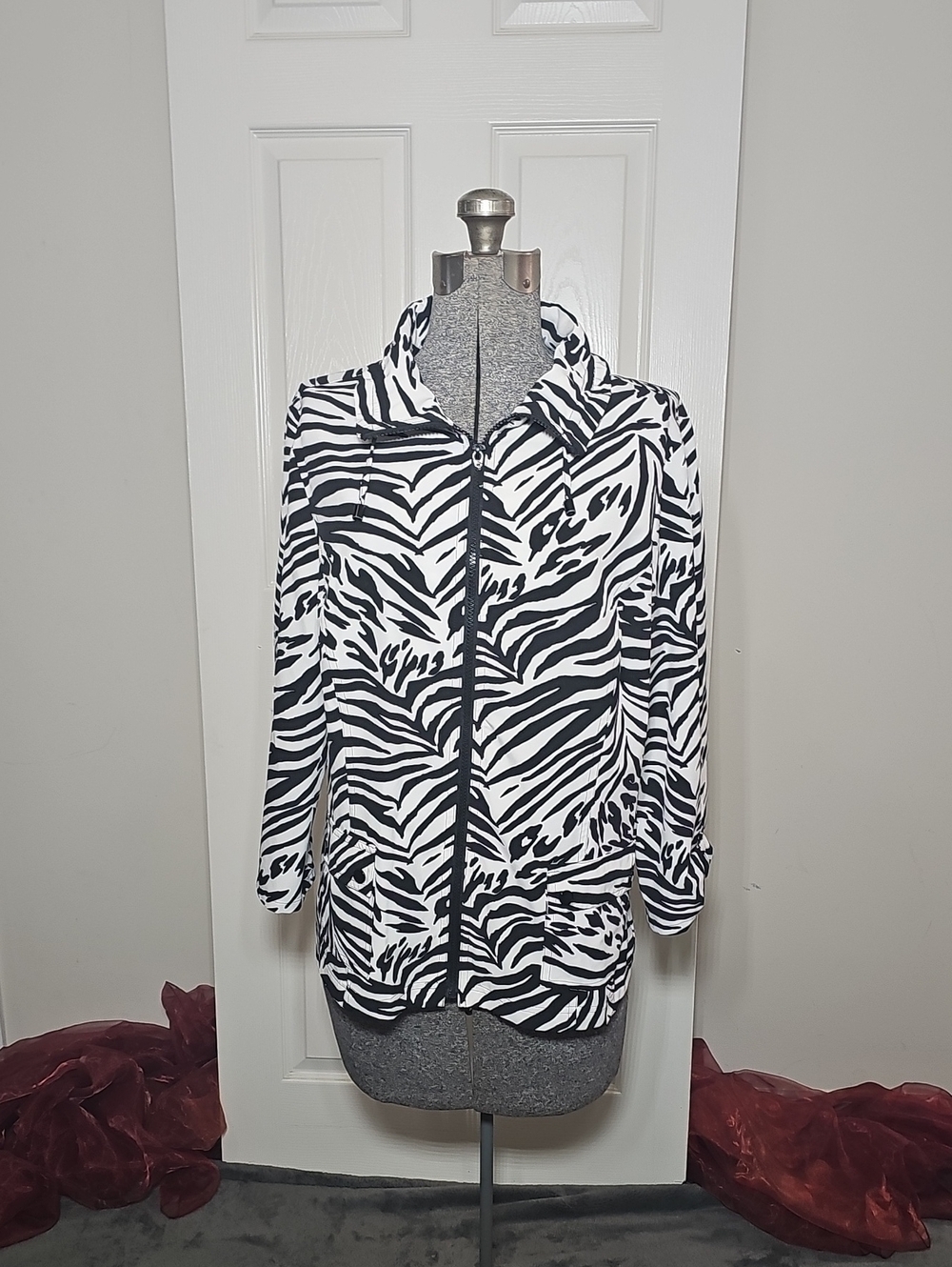 Zenergy by Chico’s Zebra Print Full Zip Stretch Jacket Size 2 Large